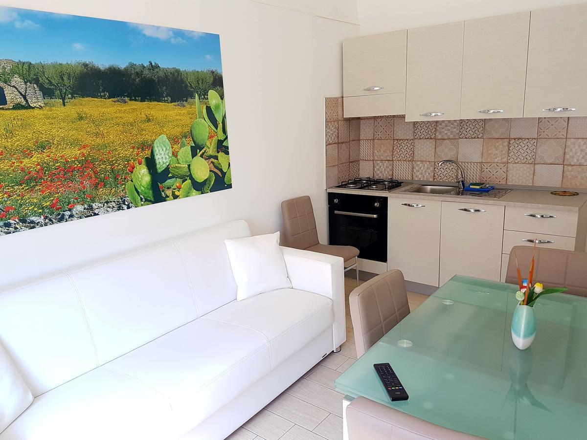 Case Vacanza Via Mozart Porto Cesareo Esterno foto