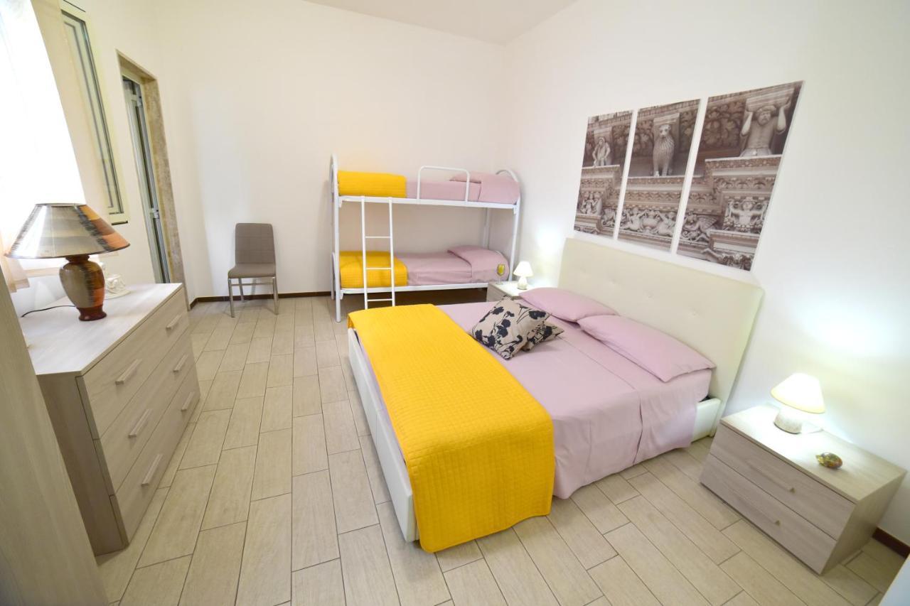 Case Vacanza Via Mozart Porto Cesareo Esterno foto